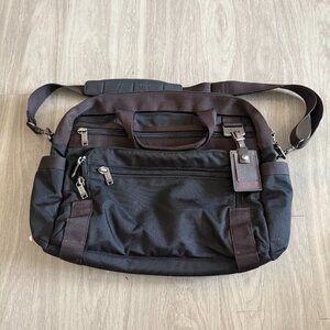TUMI 69611spo Business Bag Multiple zipper laptop ipad tablet compartments
